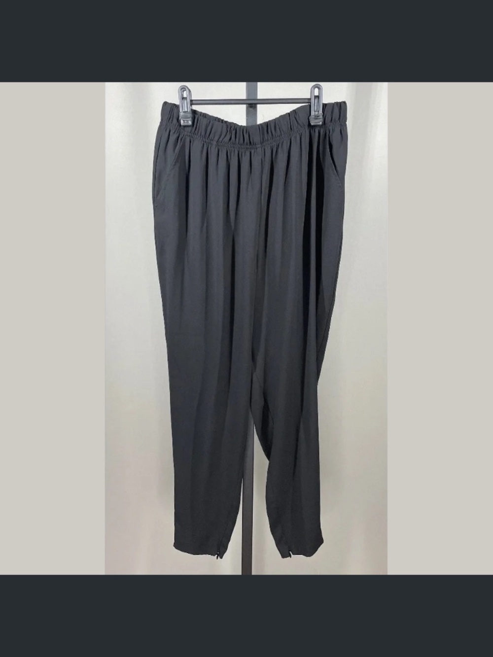 St John Pants Womens Medium black designer casual classic pull on